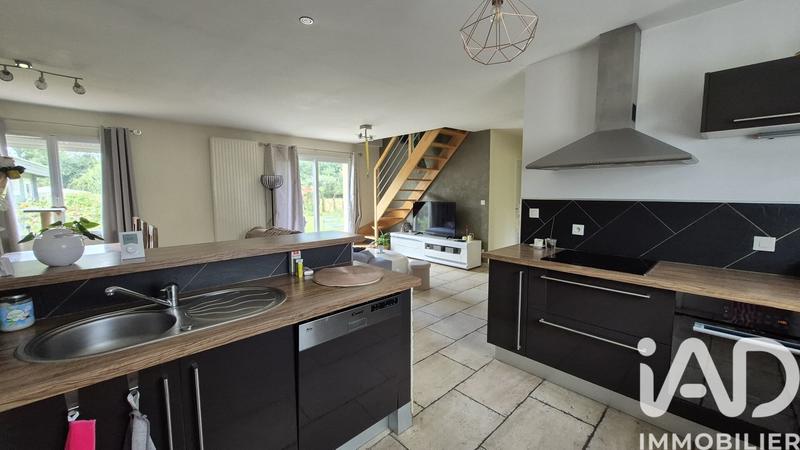 Maison - 98 m² - 4 pièces