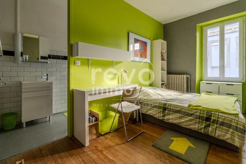 Maison de village - 183 m² - 9 pièces