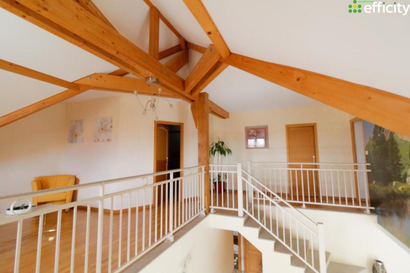 Maison - 215 m² - 7 pièces