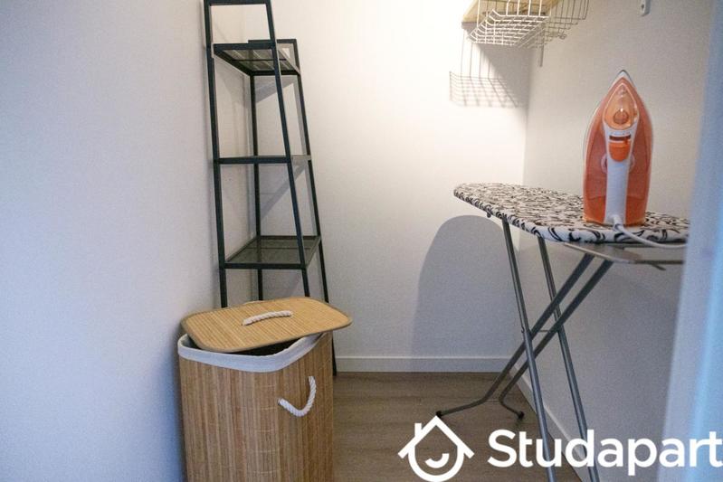 Chambre - 11 m² - 1 pièce