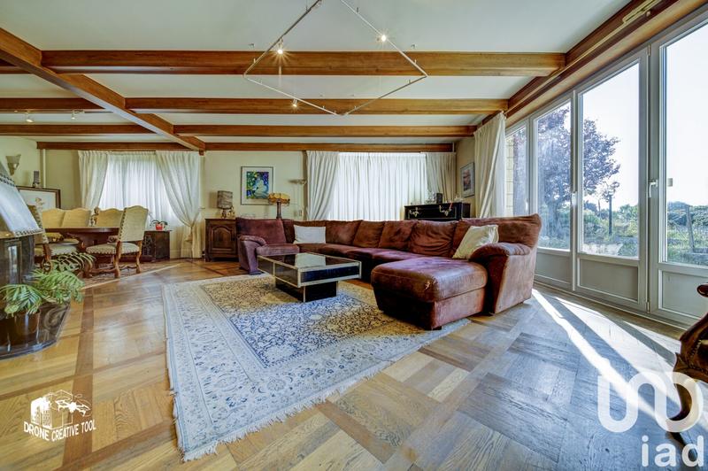 Maison - 444 m² - 12 pièces