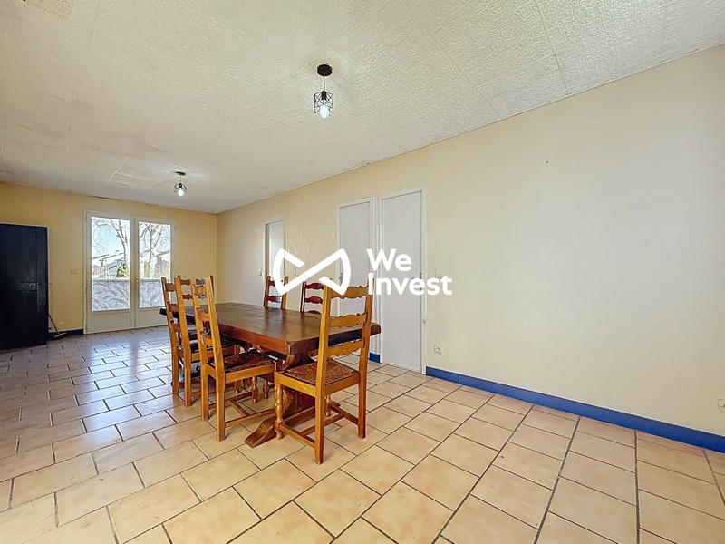 Maison - 161 m² - 8 pièces