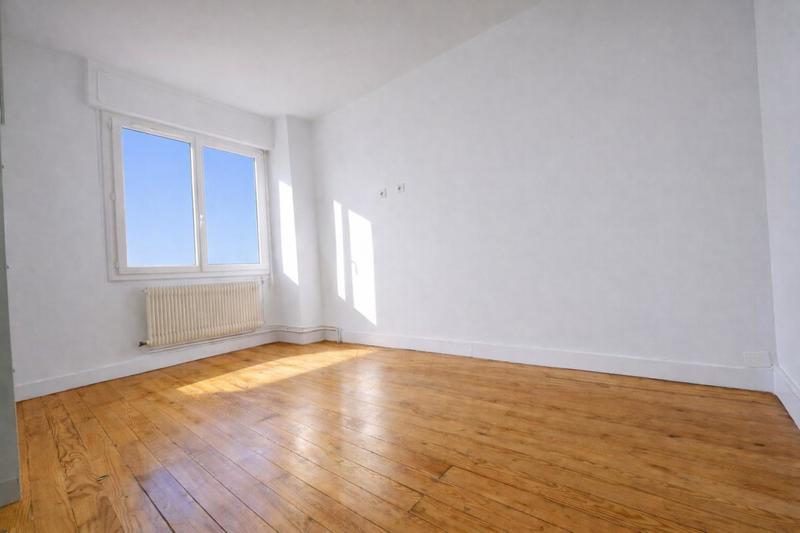 Maison - 104 m² - 4 pièces