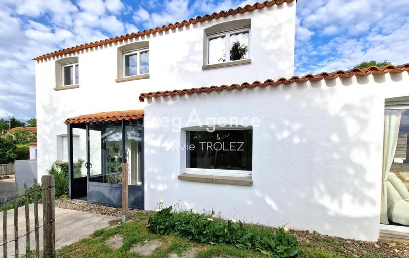 Maison - 189 m² - 6 pièces