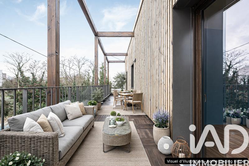 Appartement - 99 m² - 4 pièces