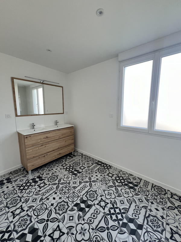 Maison - 108 m² - 7 pièces