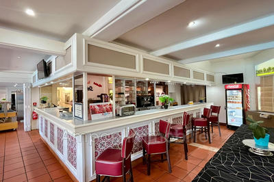 Fonds de commerce - Magasins - 300 m²