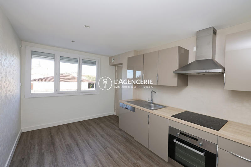 Appartement - 81 m² - 4 pièces