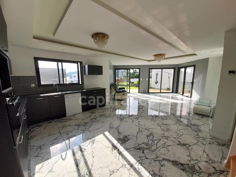 Maison - 132 m² - 6 pièces