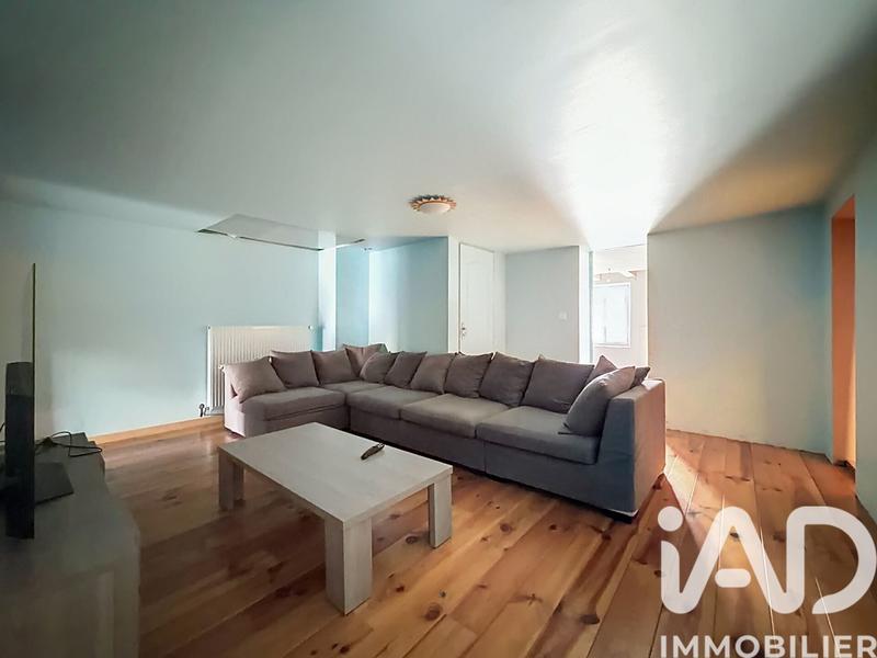 Maison - 247 m² - 6 pièces