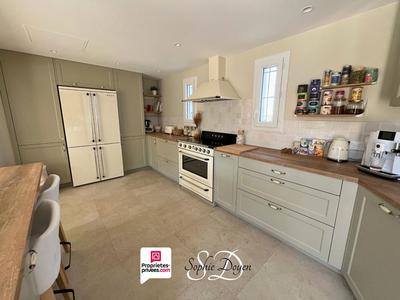 Maison - 164 m² - 6 pièces