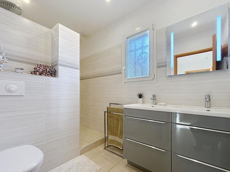 Maison - 164 m² - 5 pièces