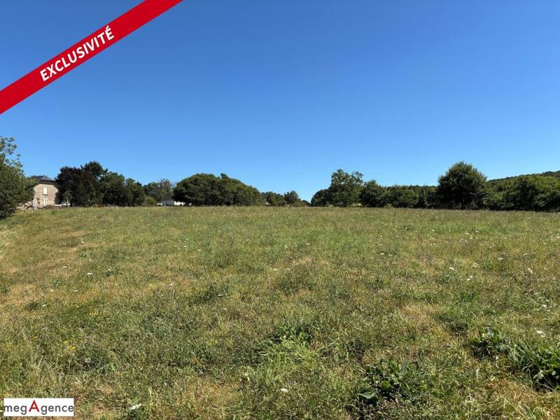 Terrain constructible - 1 922 m²