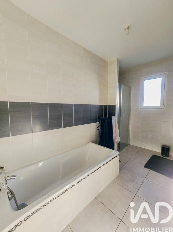 Maison - 91 m² - 4 pièces