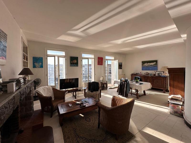 Appartement - 144 m² - 5 pièces