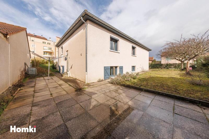 Maison - 200 m² - 6 pièces