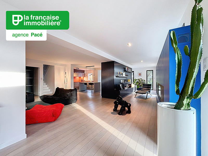 Maison - 168 m² - 8 pièces