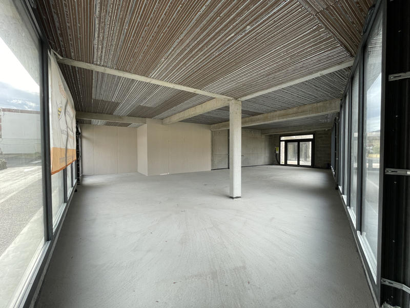Local commercial - 135 m²