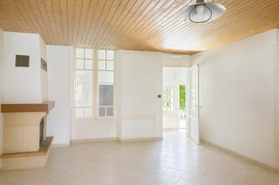 Maison traditionnelle - 87 m² - 4 pièces