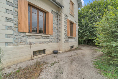 Maison - 107 m² - 5 pièces