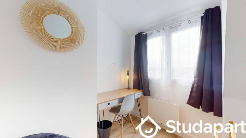 Chambre - 10 m² - 1 pièce