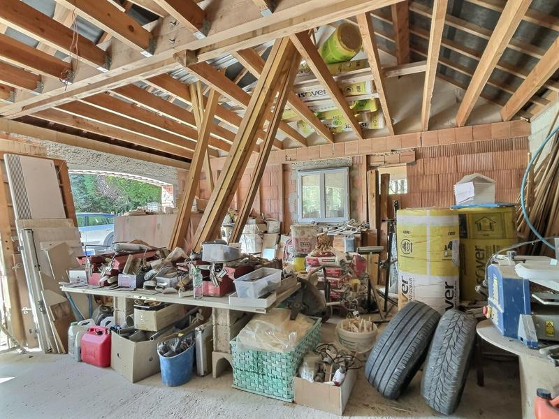 Maison - 257 m² - 9 pièces