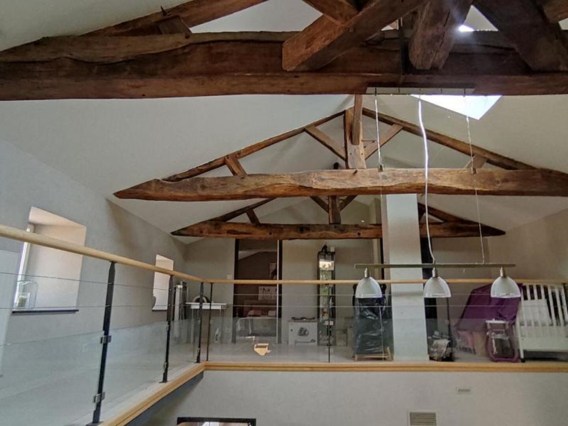 Maison - 217 m² - 6 pièces