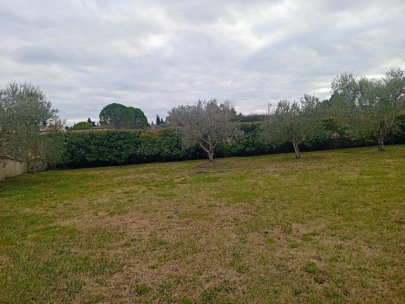 Terrain constructible - 750 m²