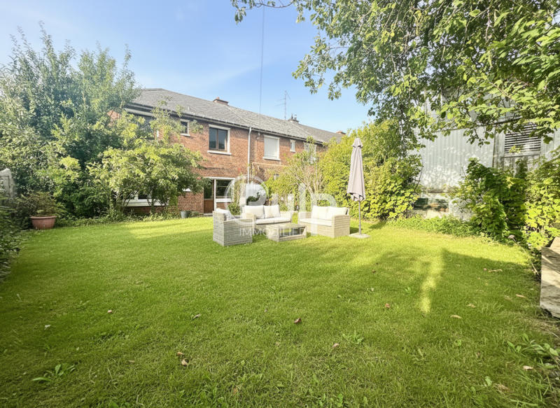 Maison - 93 m² - 6 pièces