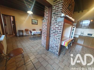 Maison - 98 m² - 5 pièces