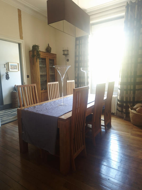 Maison - 219 m² - 8 pièces