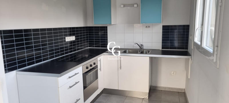 Maison traditionnelle - 79 m² - 5 pièces