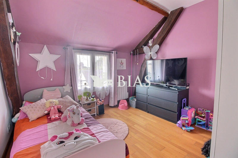 Maison - 111 m² - 4 pièces