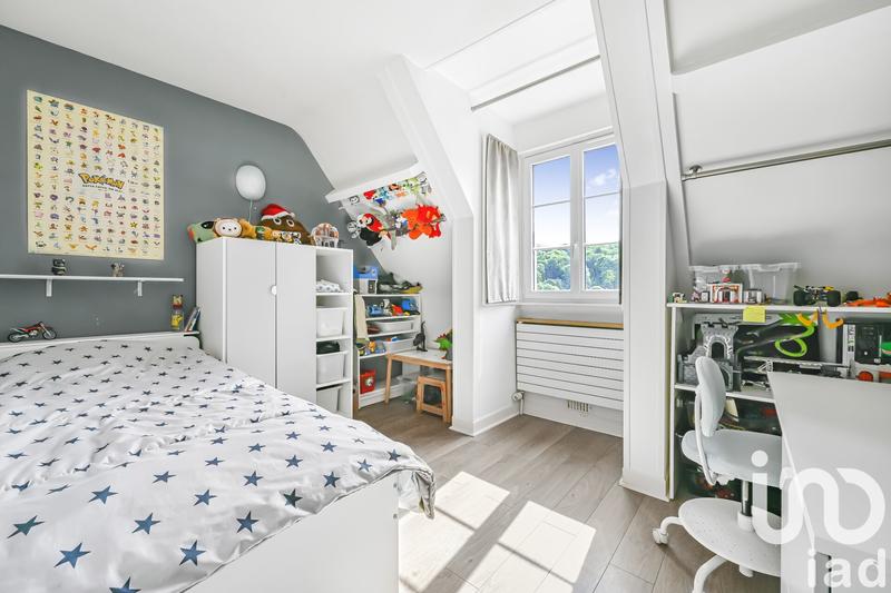 Maison - 190 m² - 8 pièces