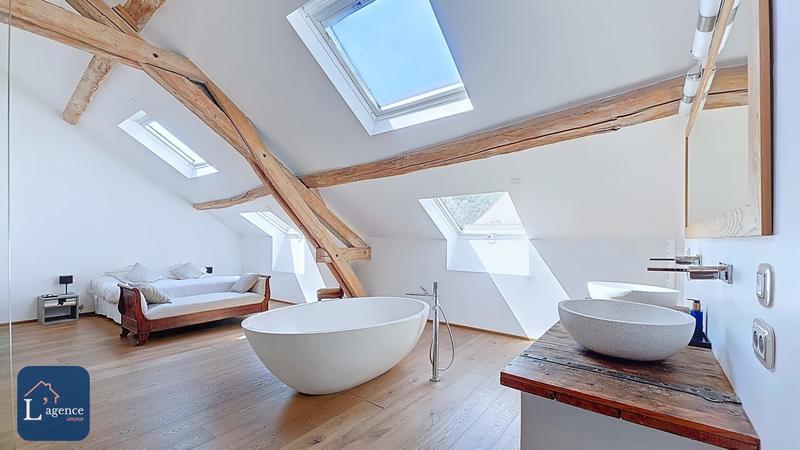 Maison - 194 m² - 7 pièces