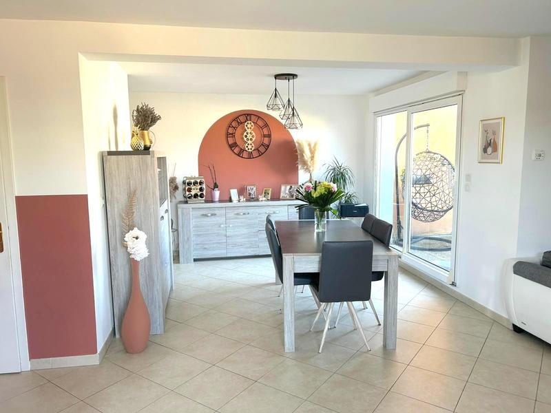 Appartement - 85 m² - 3 pièces