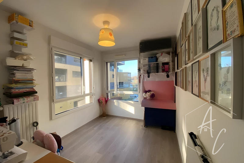 Maison - 98 m² - 6 pièces