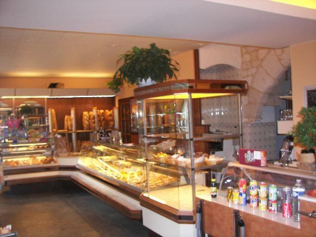 Maison traditionnelle - 900 m² - 10 pièces