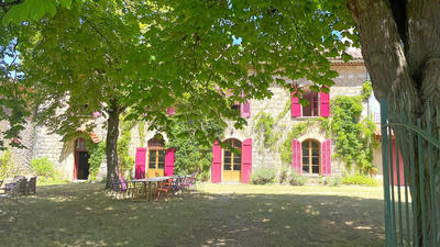 Bastide - 600 m² - 20 pièces