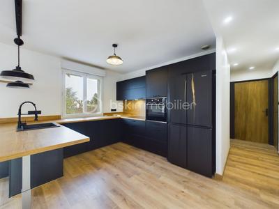 Maison - 136 m² - 7 pièces