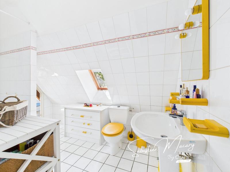 Maison - 140 m² - 7 pièces