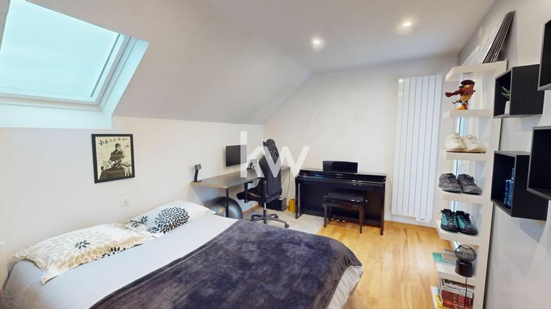 Maison - 178 m² - 6 pièces