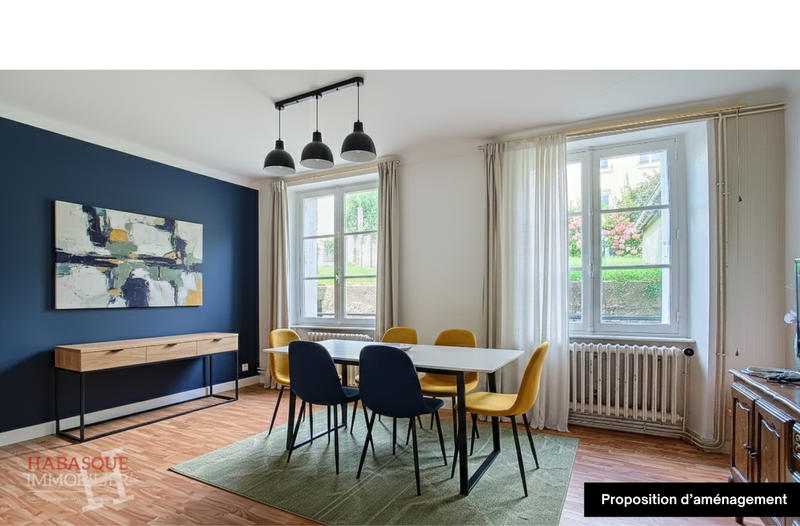 Maison - 93 m² - 7 pièces