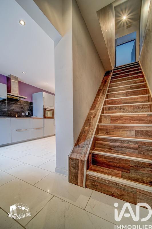 Maison - 110 m² - 4 pièces