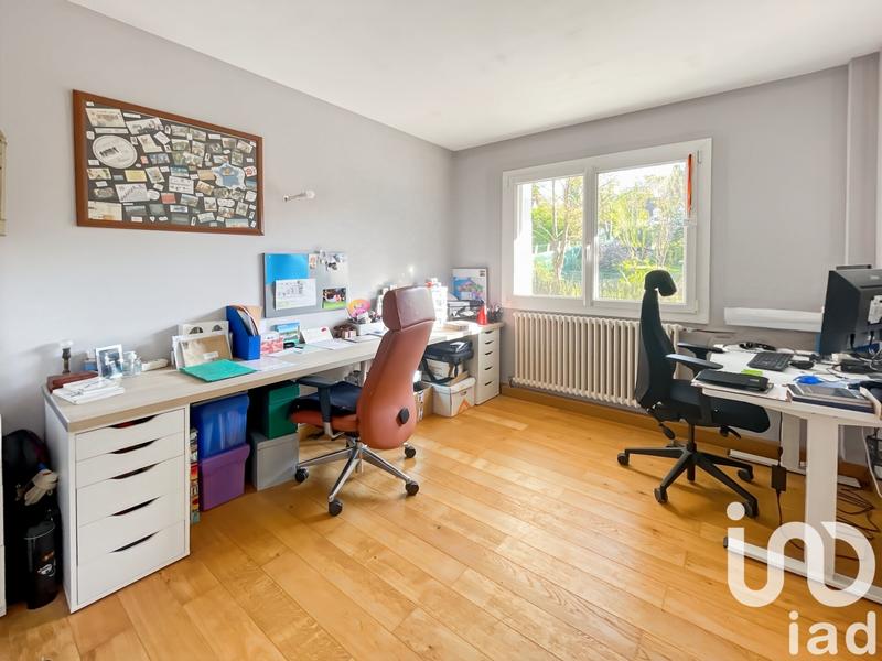 Maison - 200 m² - 8 pièces