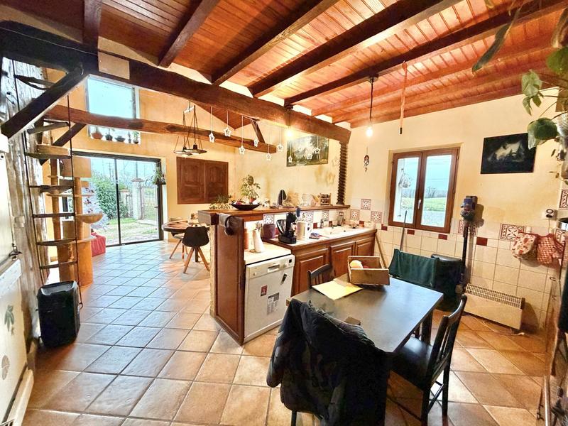 Maison - 13 m² - 5 pièces