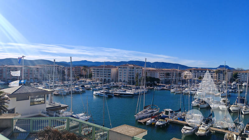 Appartement - 245 m² - 7 pièces