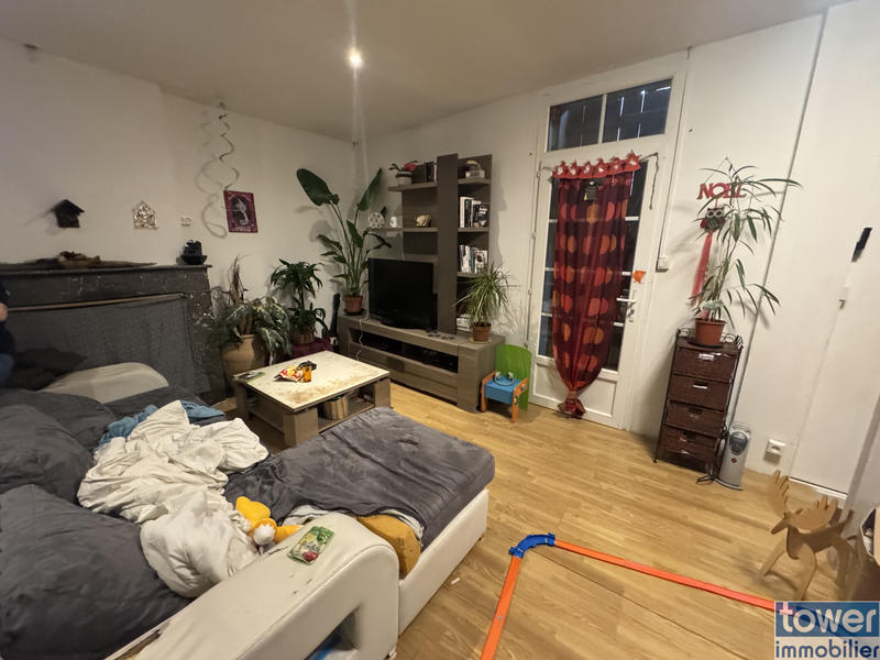 Maison de village - 344 m² - 12 pièces