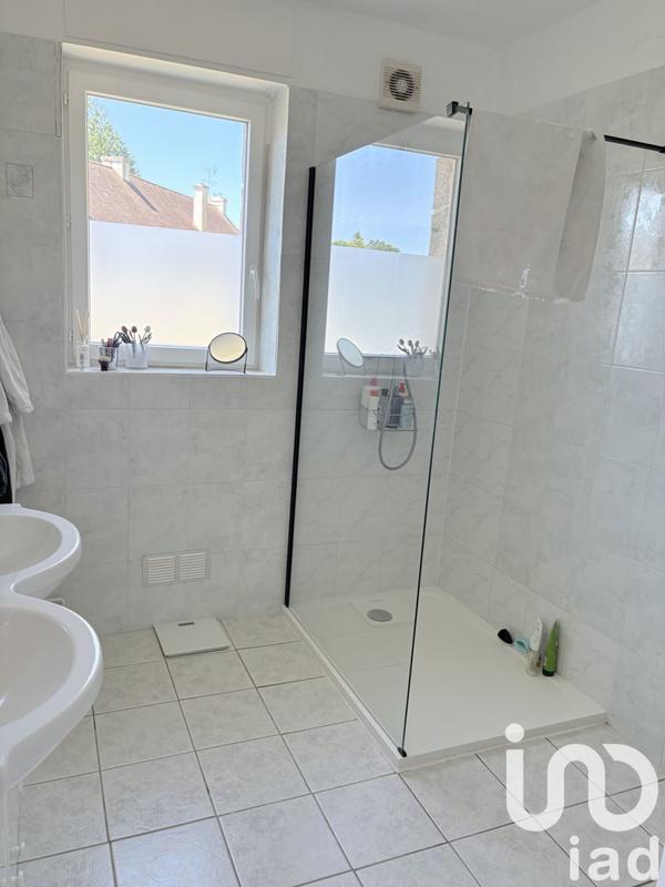 Maison - 195 m² - 8 pièces