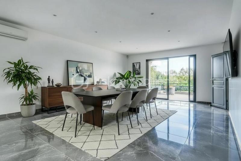 Maison - 173 m² - 7 pièces